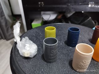 6 Cubiletes y dados El Señor de los Anillos