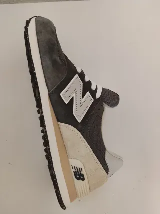 Zapatillas New Balance 574 Gris T43 nuevas