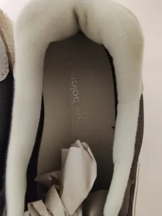 Zapatillas New Balance 574 Gris T43 nuevas