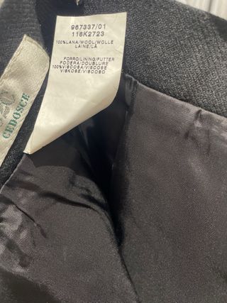 Falda de paño negra nueva