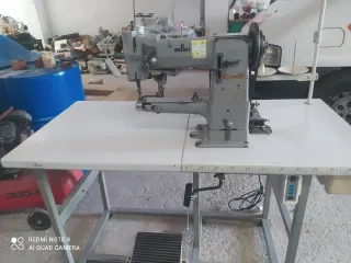 Máquina de coser Adler Brazo