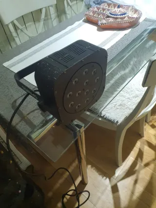 Foco LED Profesional Escenario multiples funciones