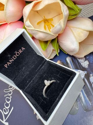 Anillo Pandora Corazón con Circonitas