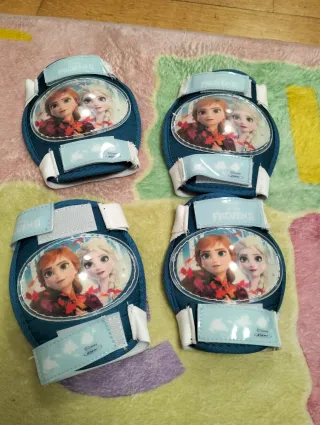 Casco + rodilleras + coderas Frozen