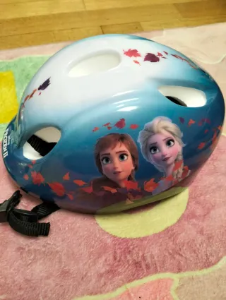 Casco + rodilleras + coderas Frozen