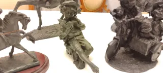 Figuras decorativas de bronce