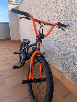 Bicicleta BMX Scoot Volt 20