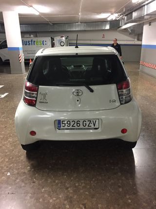 Toyota iQ 2010