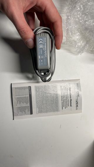 Nintendo 2DS XL Pikachu Edition