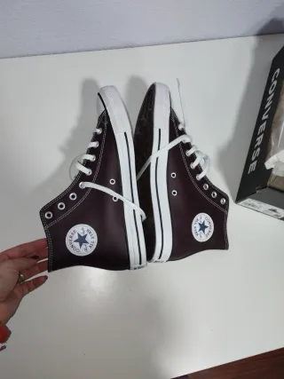 Converse Marrones y Blancas Nuevas Talla 43