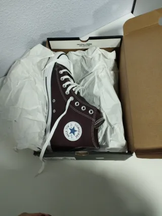 Converse Marrones y Blancas Nuevas Talla 43