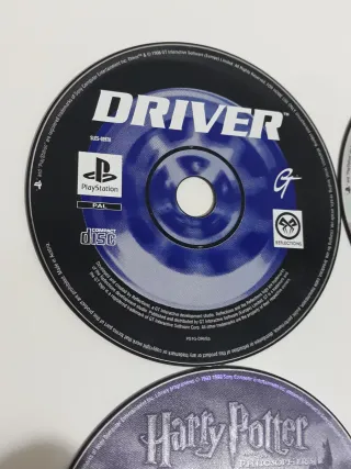 4 Discos PS1: Driver, Destruction Derby 2, Harry P