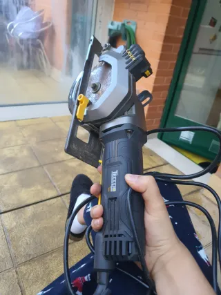 Sierra circular Teccpo con láser