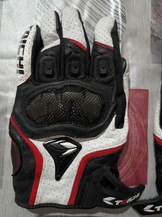 Guantes Moto Taichi Protección