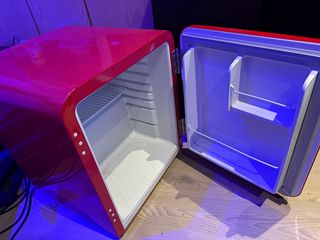 Mini nevera Klarstein roja