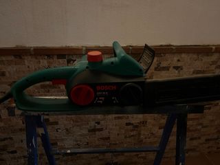 Motosierra Eléctrico Bosch.