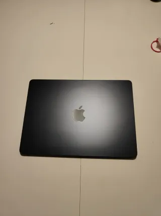 MacBook Air M2 2024 Plata