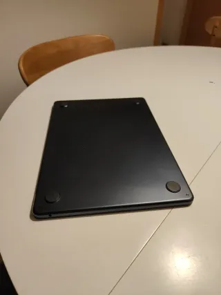 MacBook Air M2 2024 Plata