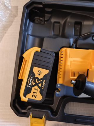 Amoladora YUNXI a batería (sin uso)