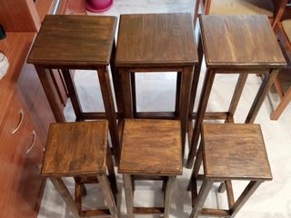 Taburetes de madera maciza hechos a mano