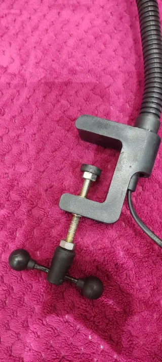 2502231910 lampada da tavolo