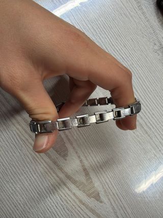 Pulsera magnética plateada