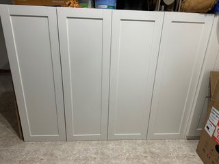 Armadi bianchi in legno Ikea