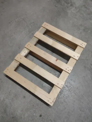 Palet 800x600 mm con collarin