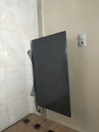 Televisor Negro