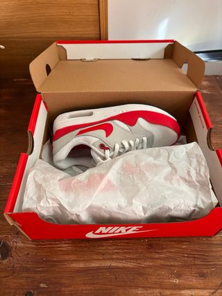 Nike Air Max 1 niño Talla 33.5. Nuevas!!