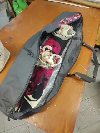 Pack snowboard mujer tabla Salomon, botas y funda