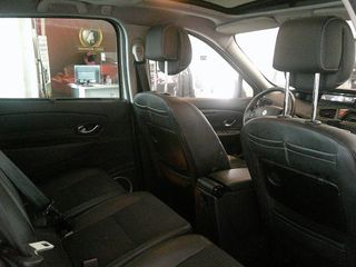 Renault Grand Scenic 2011