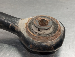 BRAZO SUSPENSION INFERIOR TRASERO DERECHO CHRYSLE