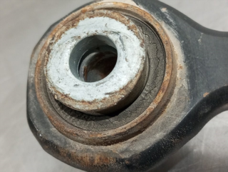 BRAZO SUSPENSION INFERIOR TRASERO DERECHO CHRYSLE