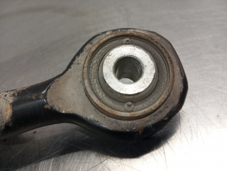 BRAZO SUSPENSION INFERIOR TRASERO DERECHO CHRYSLE