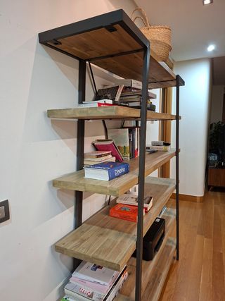 Estantería Diseño Madera y Metal
