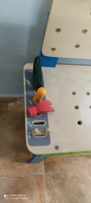 Banco de trabajo infantil de madera