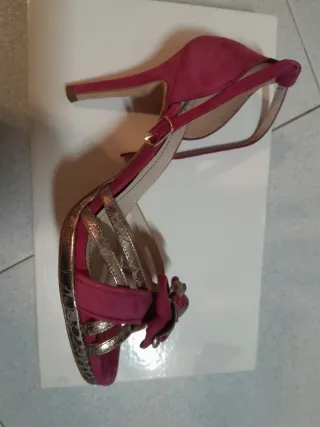 Sandalias R&F Fuccia Talla 38.5