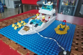 Lotto Lego marittimo (con base e minifigure)