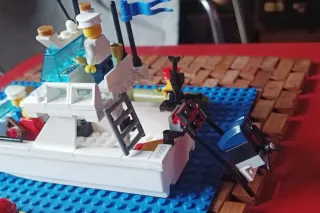 Lotto Lego marittimo (con base e minifigure)