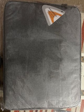 Funda portátil SIN ESTRENAR gris 15,6 pulgadas