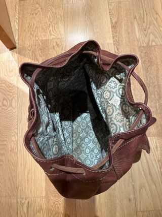 Mochila de cuero marrón