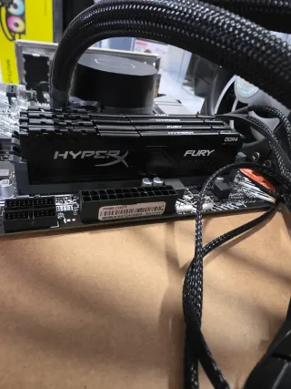 Pc gaming ASUS Z490-P, i7 10700KF, fuente 750w, RL