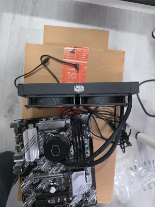 Pc gaming ASUS Z490-P, i7 10700KF, fuente 750w, RL