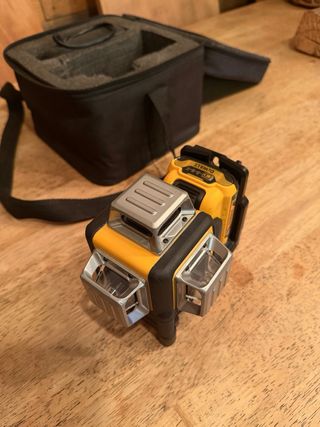 Nivel Láser Dewalt 3 Líneas Verdes