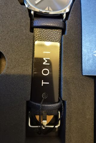 Relógio de homem muito bonito e elegante, em caixa