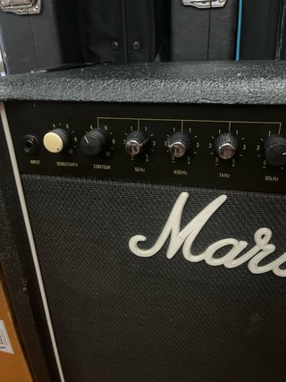 Marshall 60 watts inglaterra años 80s para bajo