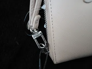 Cartera STEVE MADDEN con correa beige para mujer