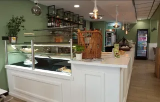 Traspaso cafetería 1ª línea de mar Costa Dorada