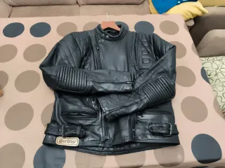 Chaqueta Moto Cuero Vintage Zerimar